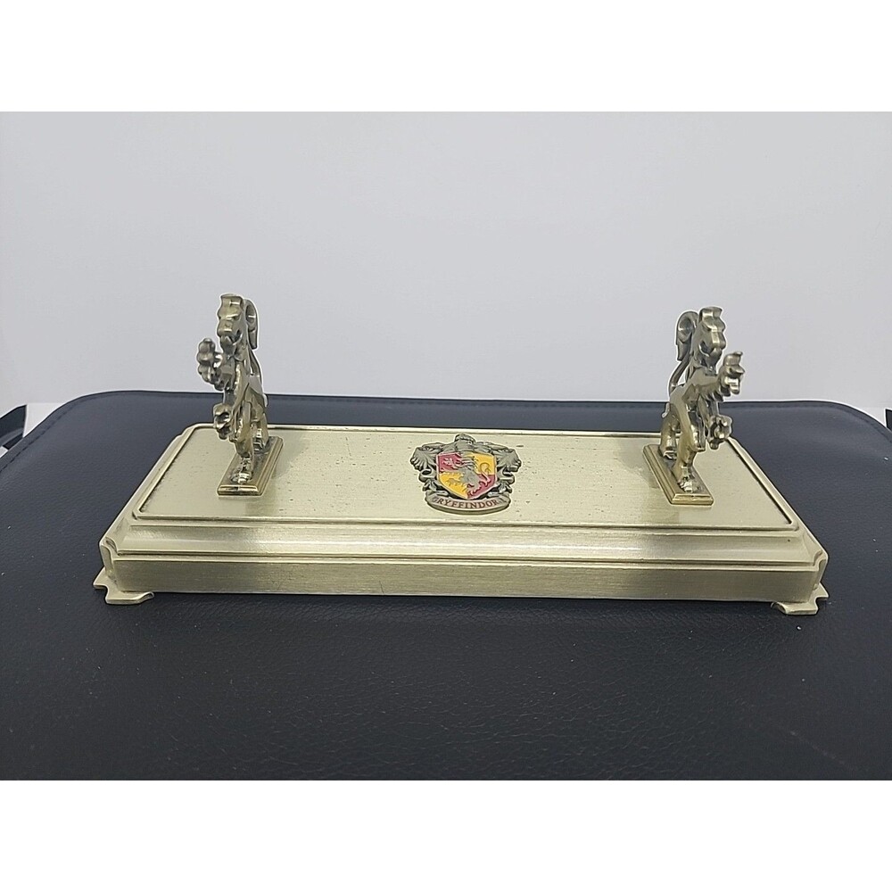 Harry Potter Wand Display Stand Die Cast Gryffindor